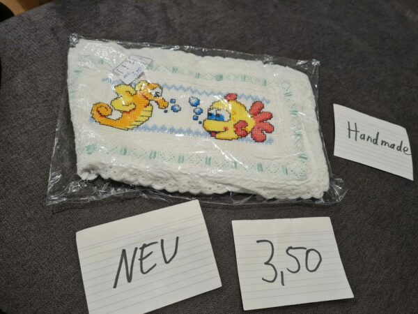 NEU Handmade Tuch