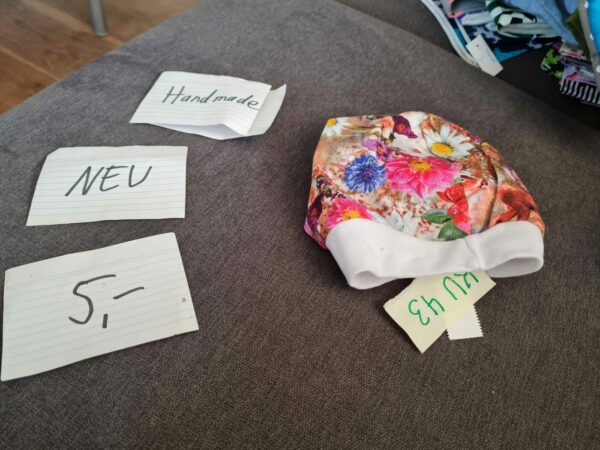 NEU Handmade Mütze KU 43