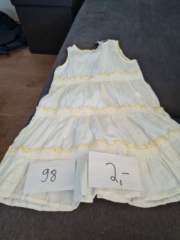 Kleid 98