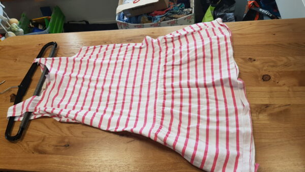 Kleid 122 128