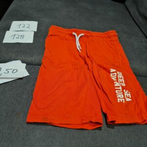 Kurze Hose 122 128