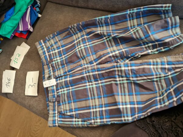 Kurze Hose 146 152