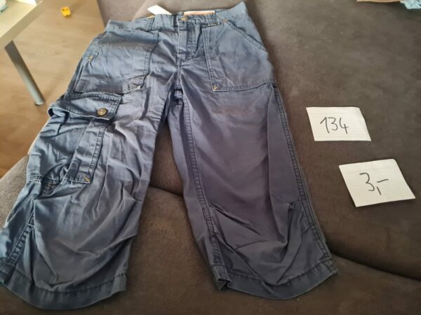 Kurze Hose 134