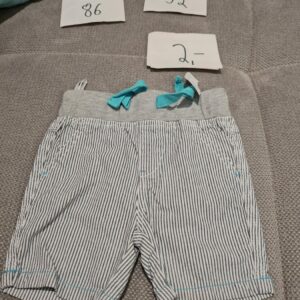 Kurze Hose 86 92