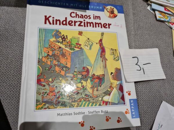 Chaos im Kinderzimmer hoher Np
