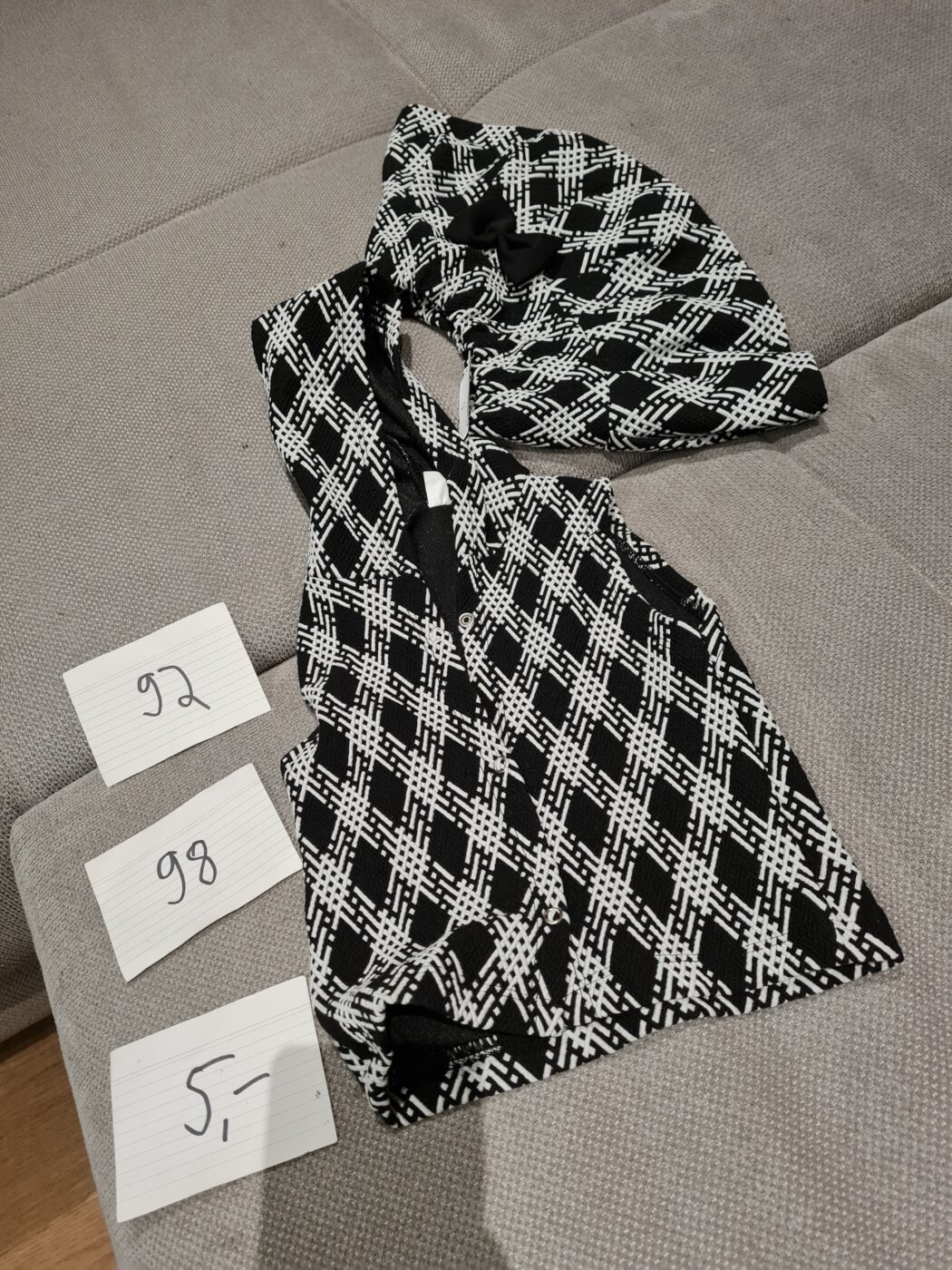 Oberteil und Rock 92 98