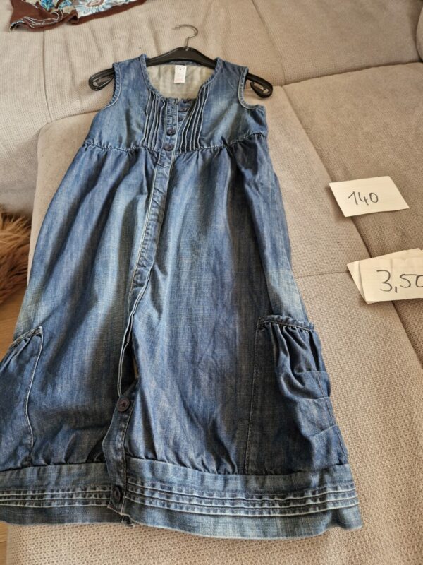 Kleid 140 146