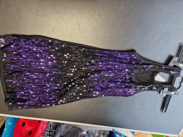 Kostüm Kleid lila schwarz Glitzer 128-158