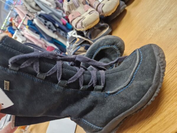 Schuhe 26