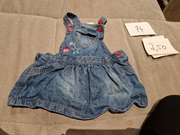 Kleid 74