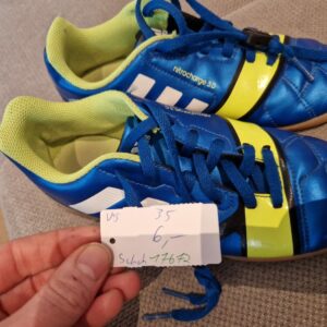 Schuhe 35