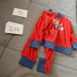 Schlafanzug 92