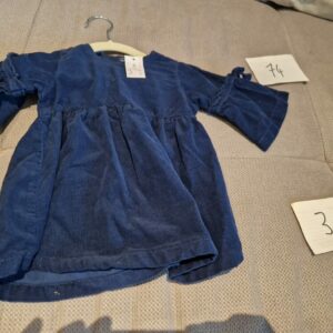 Kleid 74