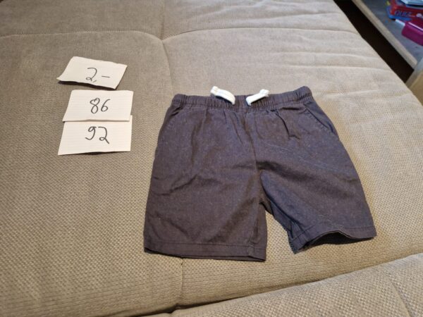 Kurze Hose 86 92