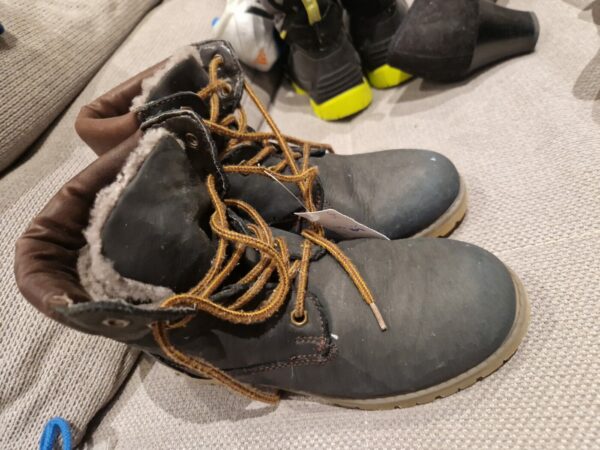 Schuhe 35 gefüttert