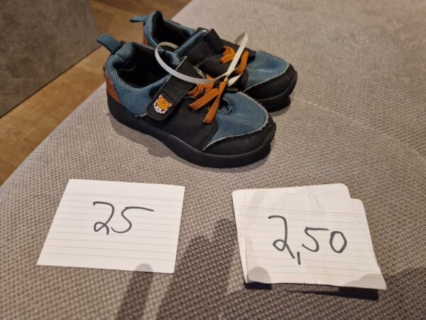 Schuhe Gr 25