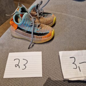 Schuhe 23
