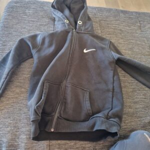 Jacke Nike 146 152