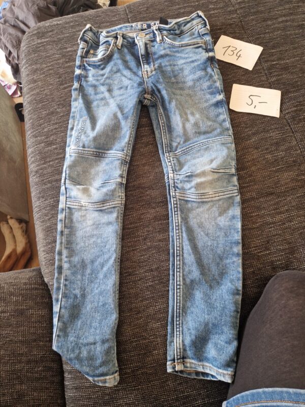 Hose lang 134