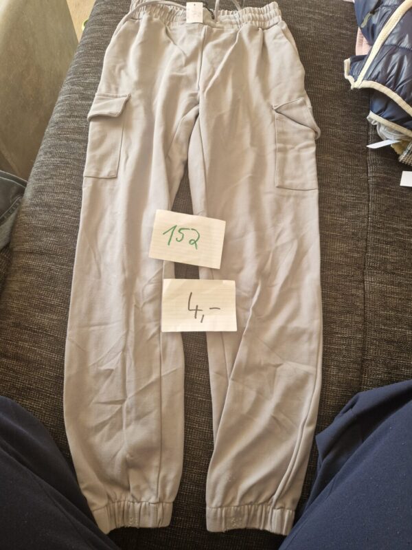 Hose lang 152