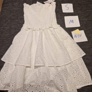 Kleid Neu mit Etikett NP 24,99 S M
