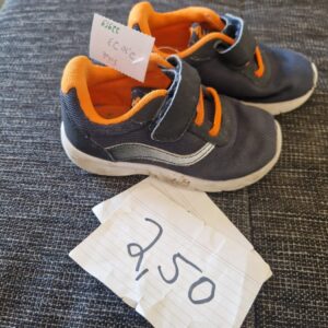 Schuhe Gr 23