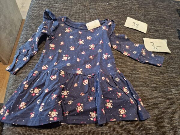 Kleid 98