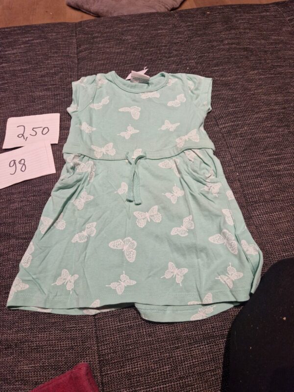 Kleid 98