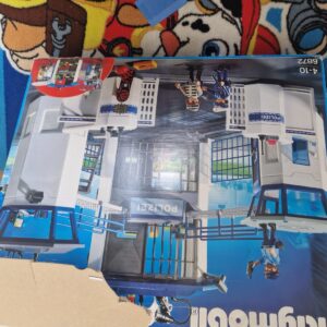 Playmobil Polizeistation ( Kleinteile fehlen oder sind ausgetauscht)