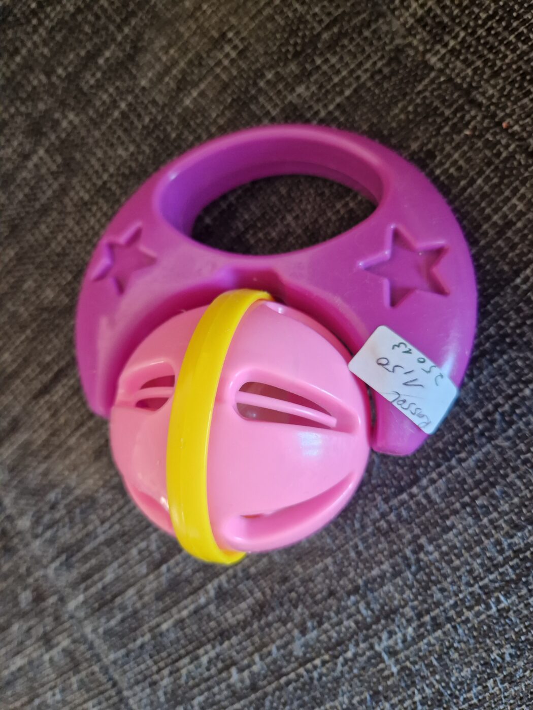 Babyspielzeug Rassel