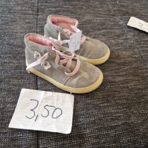 Schuhe 23
