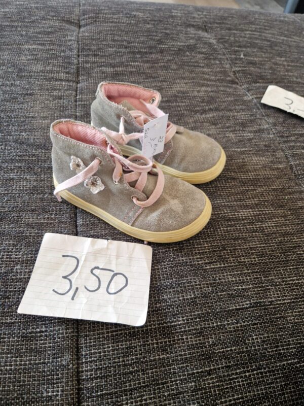 Schuhe 23