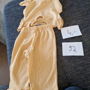 Set T Shirt & Lange Hose 92