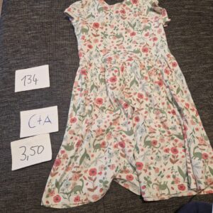 Kleid 134