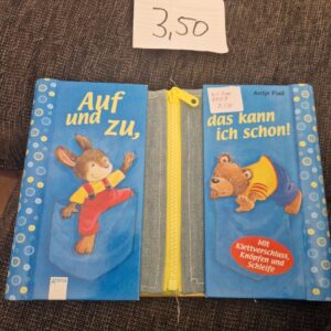 Buch Pappbuch auf und zu mir verschlüssen zum lernen