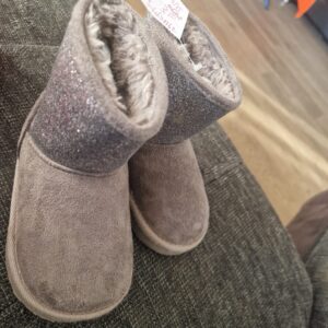 Schuhe 24 25 gefüttert