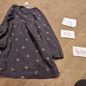 Kleid neuwertig 122