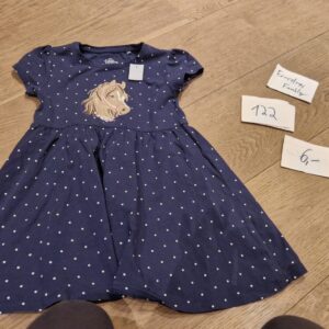 Kleid neuwertig 122