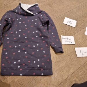 1. Hand Oberteil Pulli Kleid 116