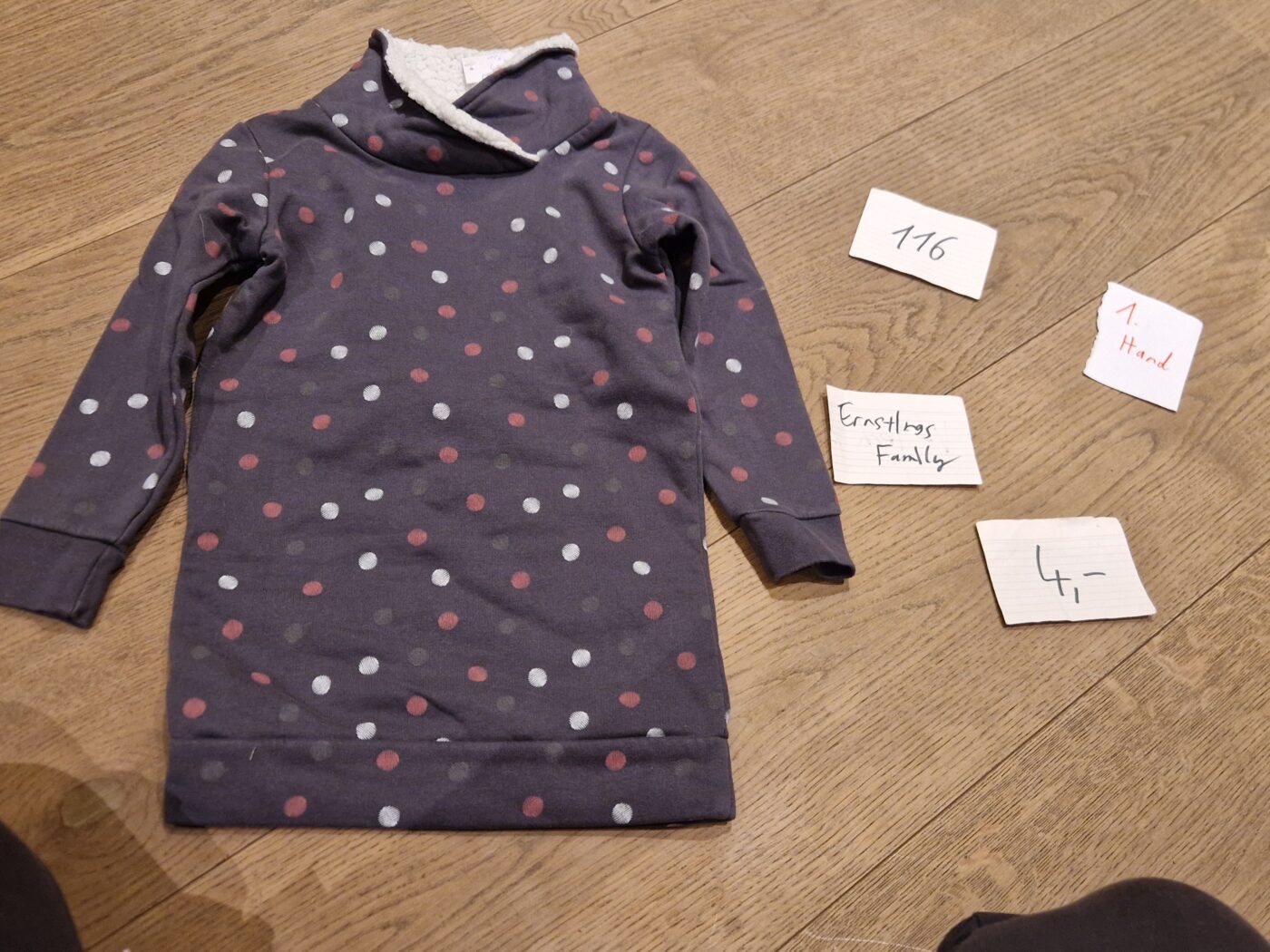 1. Hand Oberteil Pulli Kleid 116