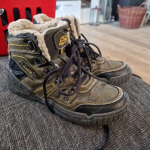 Schuhe 37 gefüttert