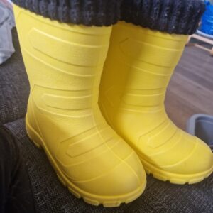 Schuhe 27 Stiefel gefüttert leicht ( im Gewicht)