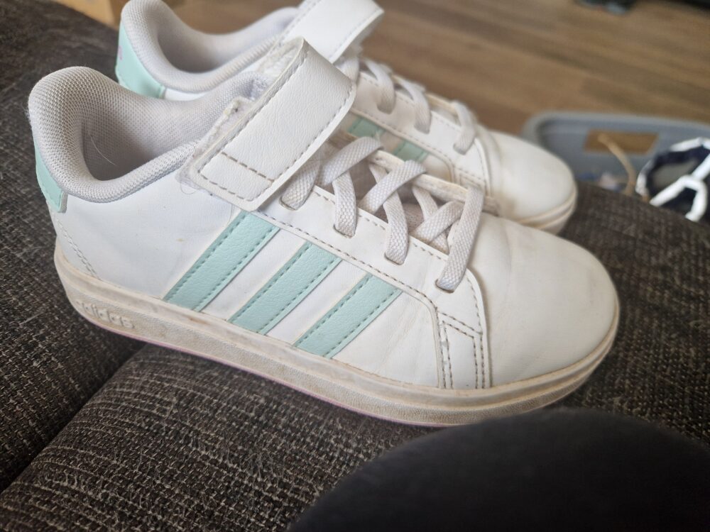 Schuhe 30 Adidas
