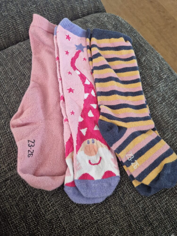 Socken 23-26 Kniestrümpfe