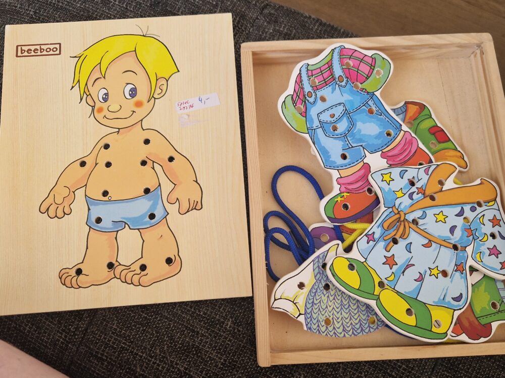 Spiel Puzzle Holz Fädelspiel