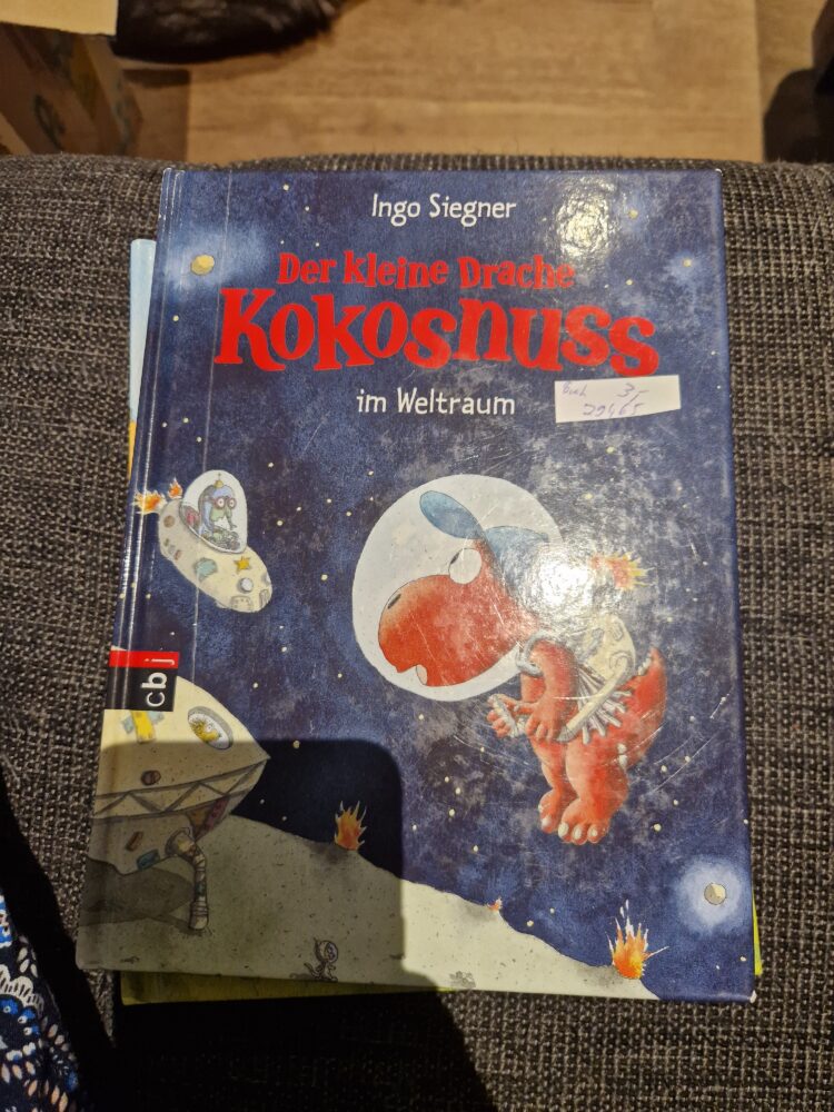 Buch Der Kleine Drache Kokosnuss im Weltraum