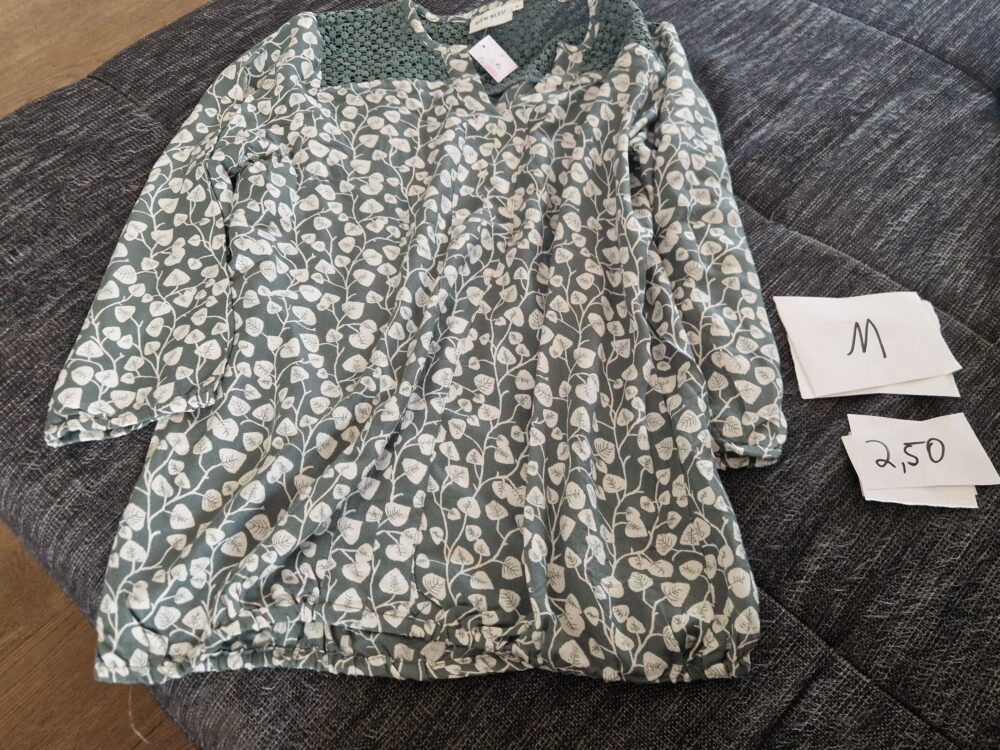 T Shirt M