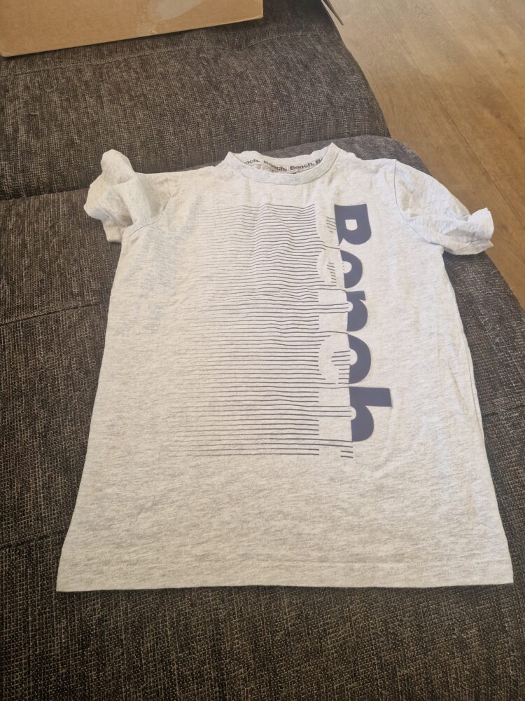 T Shirt 7-8 Jahre 134 140 eher 140 Bench