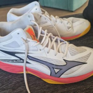 Schuhe 44,5 Turnschuhe Handballschuhe Volleyballschuhe