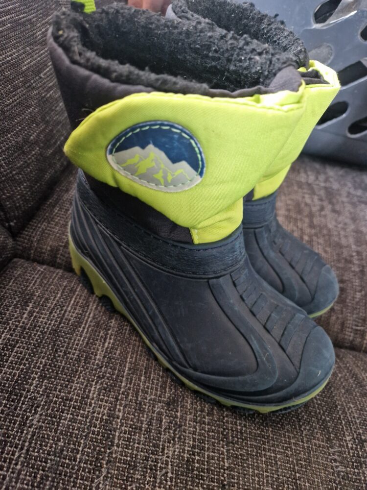 Schuhe 29 Stiefel gefüttert